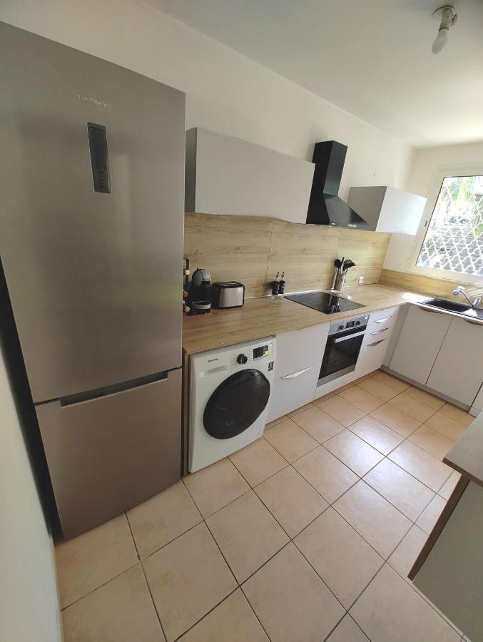 Les Aliceas Appartement Cosy Baie Mahault Eksteriør billede